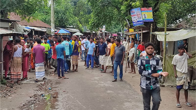 ঈদগাহ মাঠের নামকরণ নিয়ে দুই গ্রামবাসীর সংঘর্ষ, আহত ২০
